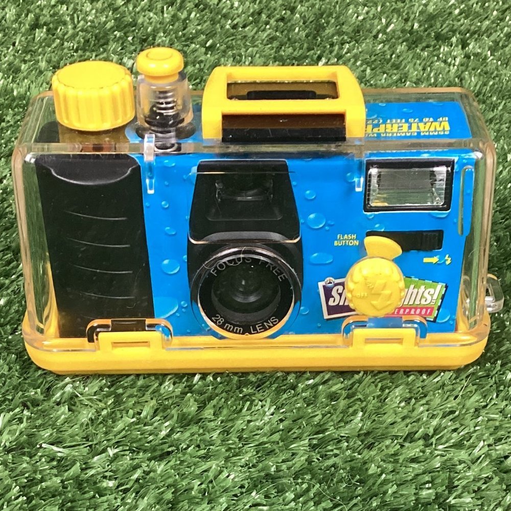 Snap Sights 35mm Film Underwater Point & Shoot Camera 28mm Lens Yellow